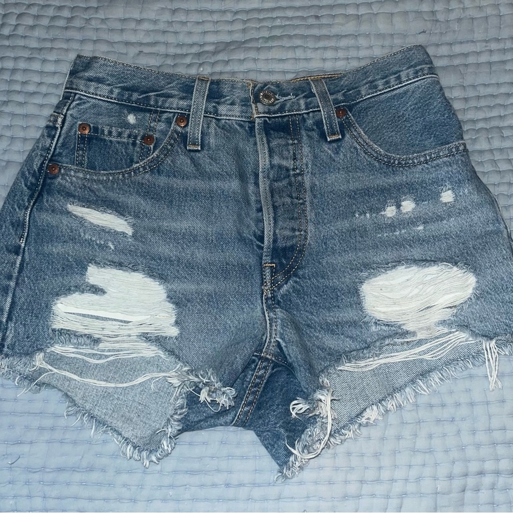 Levi's 501 Jean Shorts (W25)